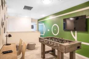 1804 Tropical Palms Circle